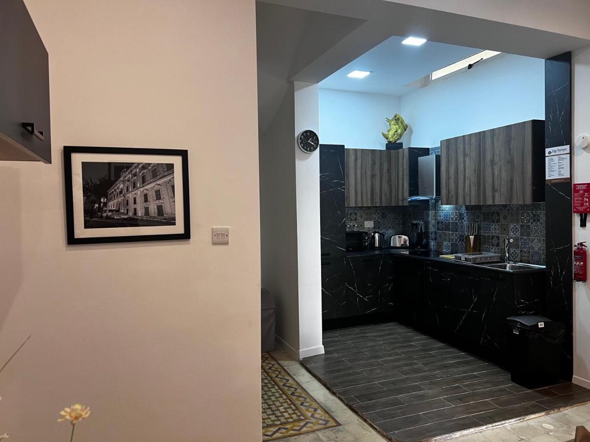 Dar Barbara - Duplex 1 Double Bed Maltese Style House Villa Cospicua Exteriör bild